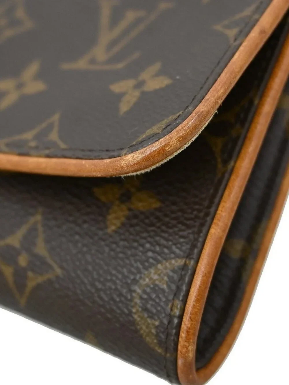LOUIS VUITTON POCHETTE TWIN GM CROSSBODY BAG - Picture 4 of 15